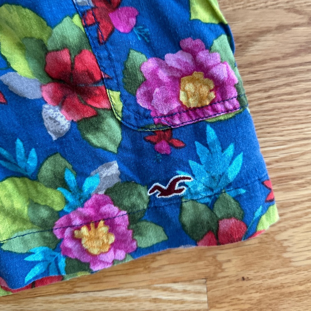 Holister NWOT Floral Flowy Skirt (S) - Picture 4 of 9